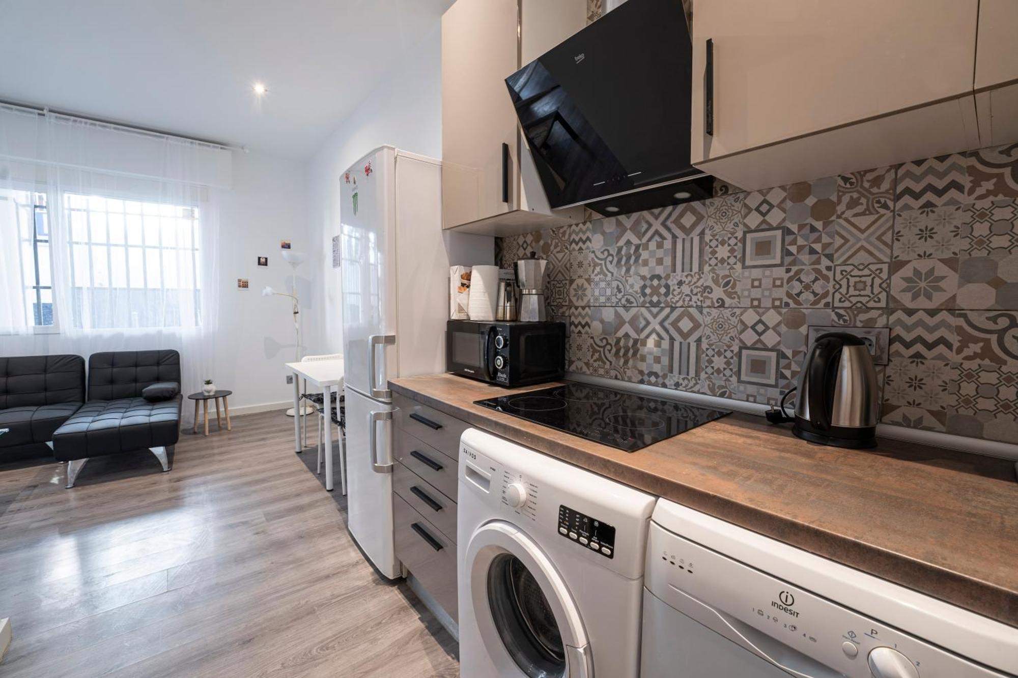 Hogar En Calle Lavapies Madrid Ngoại thất bức ảnh