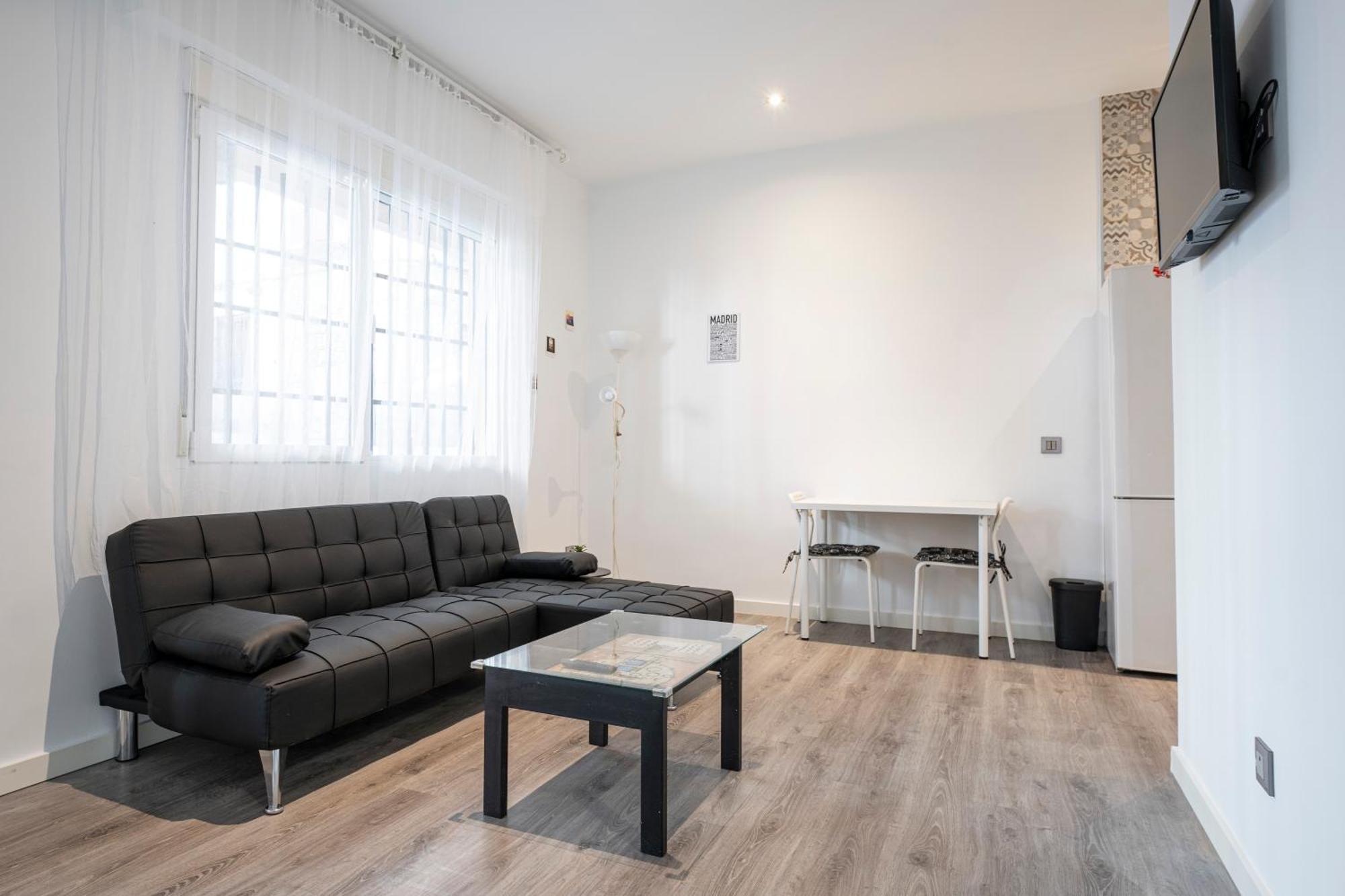 Hogar En Calle Lavapies Madrid Ngoại thất bức ảnh